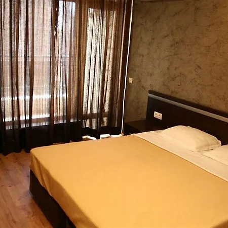 Hotel Camelot